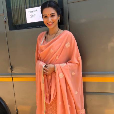 Anjali Barot as Jyoti Mehta