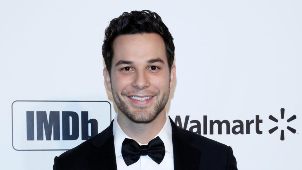 Skylar Astin Skylar Astin